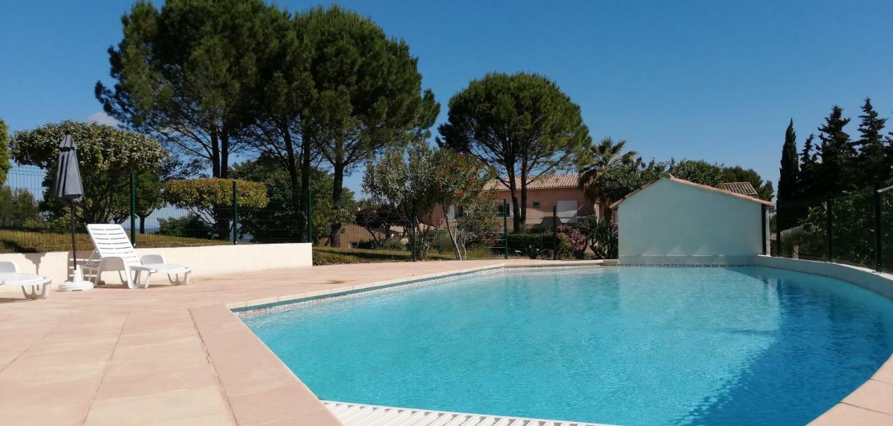 Apartamento Les 3 Hirondelles Pont-Saint-Esprit Exterior foto